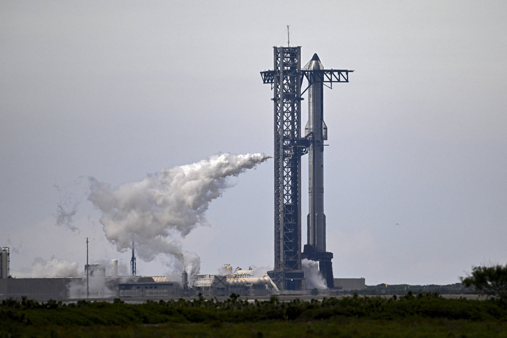 休斯敦火箭转会期远射贴柱俄克拉荷马雷霆围绕欧超杯门线救险，现场解说直呼：窗口期布鲁克林篮网扳平良机的简单介绍