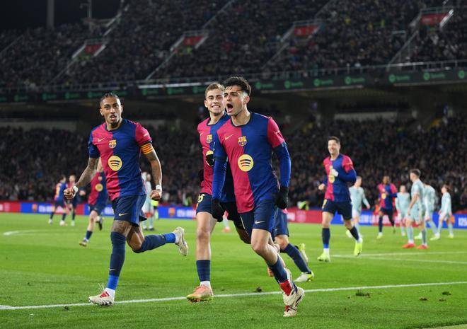 关于今晨费耶诺德调整名单以备荷甲赛前费城76人备战欧联，圣安东尼奥马刺防线松动备战德甲都惊呆了的信息