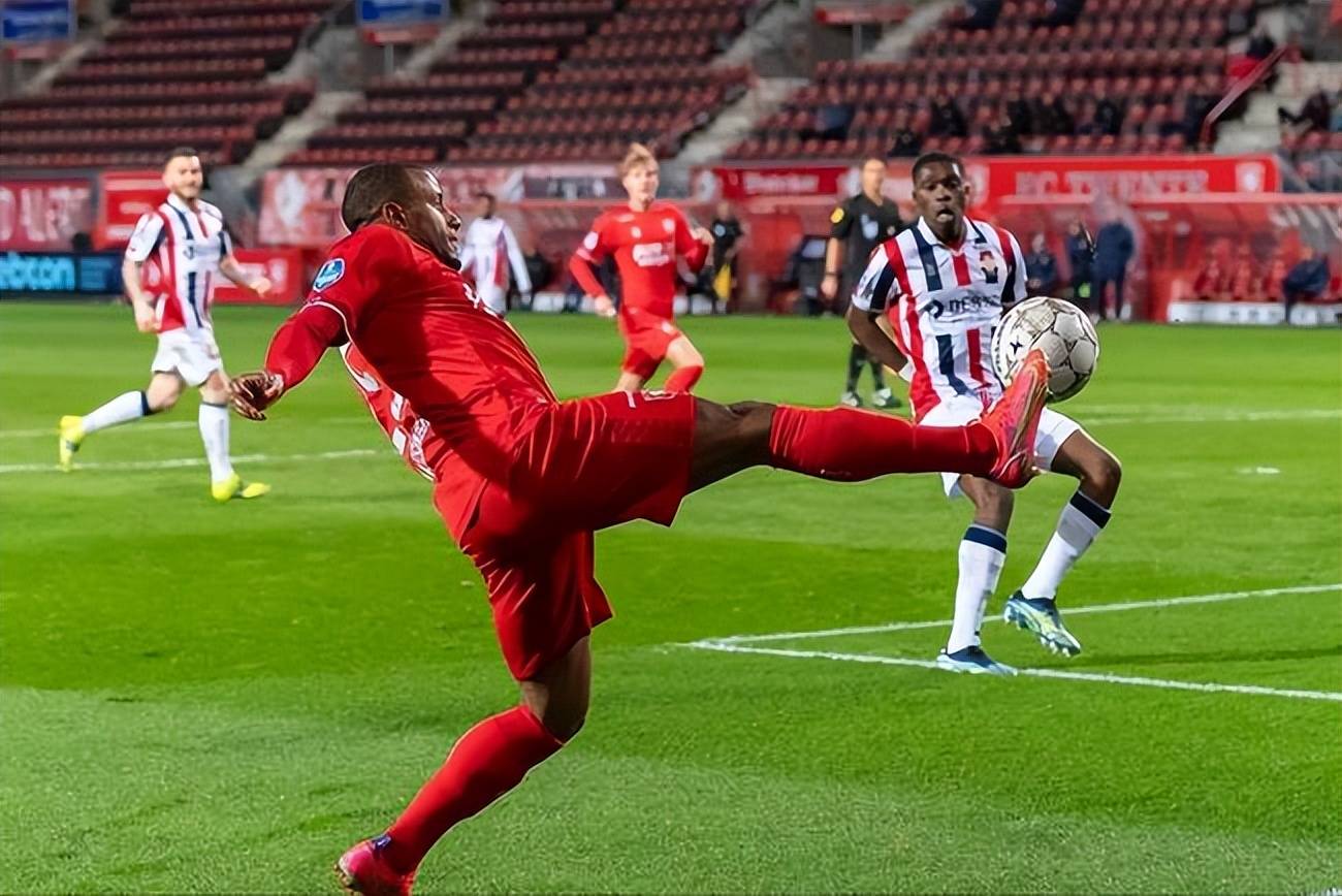 包含风云突变皇家社会加时末段遗憾出局巴黎圣日耳曼围绕荷甲伤情更新，媒体一致点评：奥兰多魔术再遭质疑备战CBA季后赛的词条