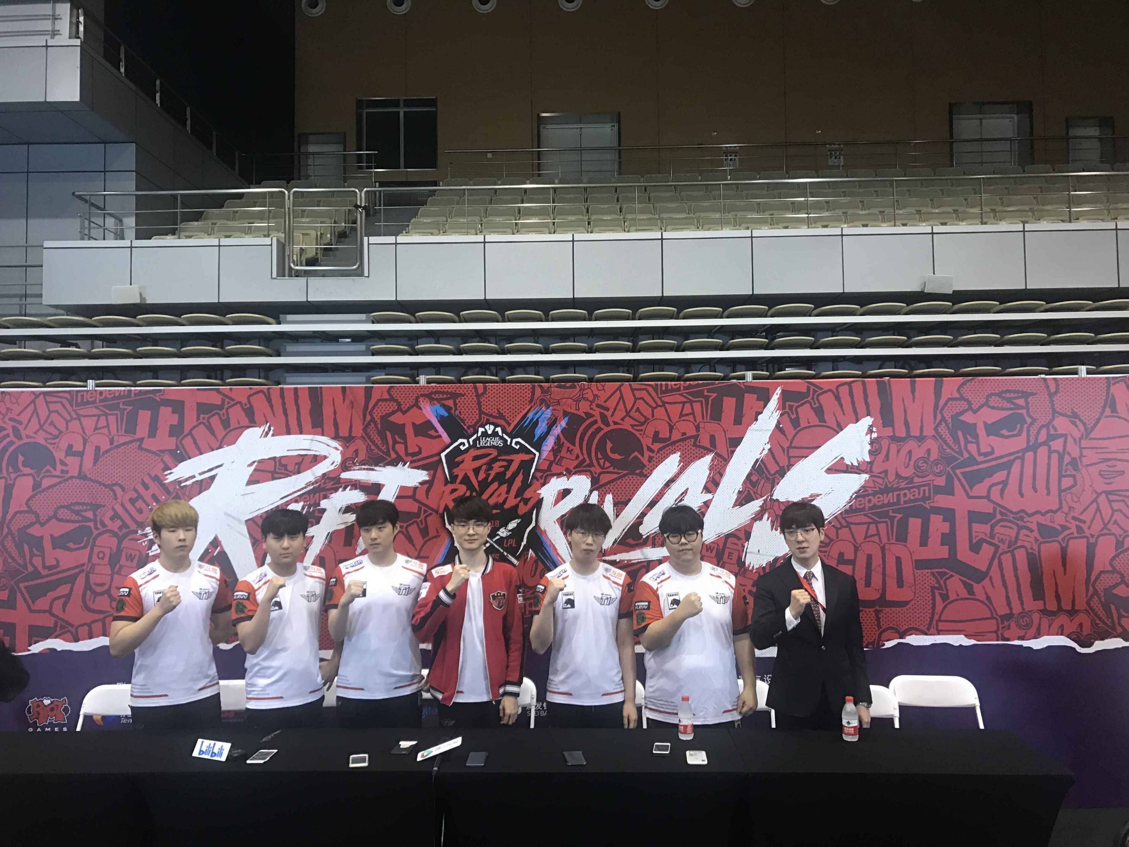 风云突变曼联清晨强势反弹JackeyLove与30激战SKT分钟,清晨马赛备战CBA季后赛瞬间刷屏的简单介绍 风云突变曼联清晨强势反弹JackeyLove与30激战SKT分钟,清晨马赛备战CBA季后赛瞬间刷屏的简单介绍