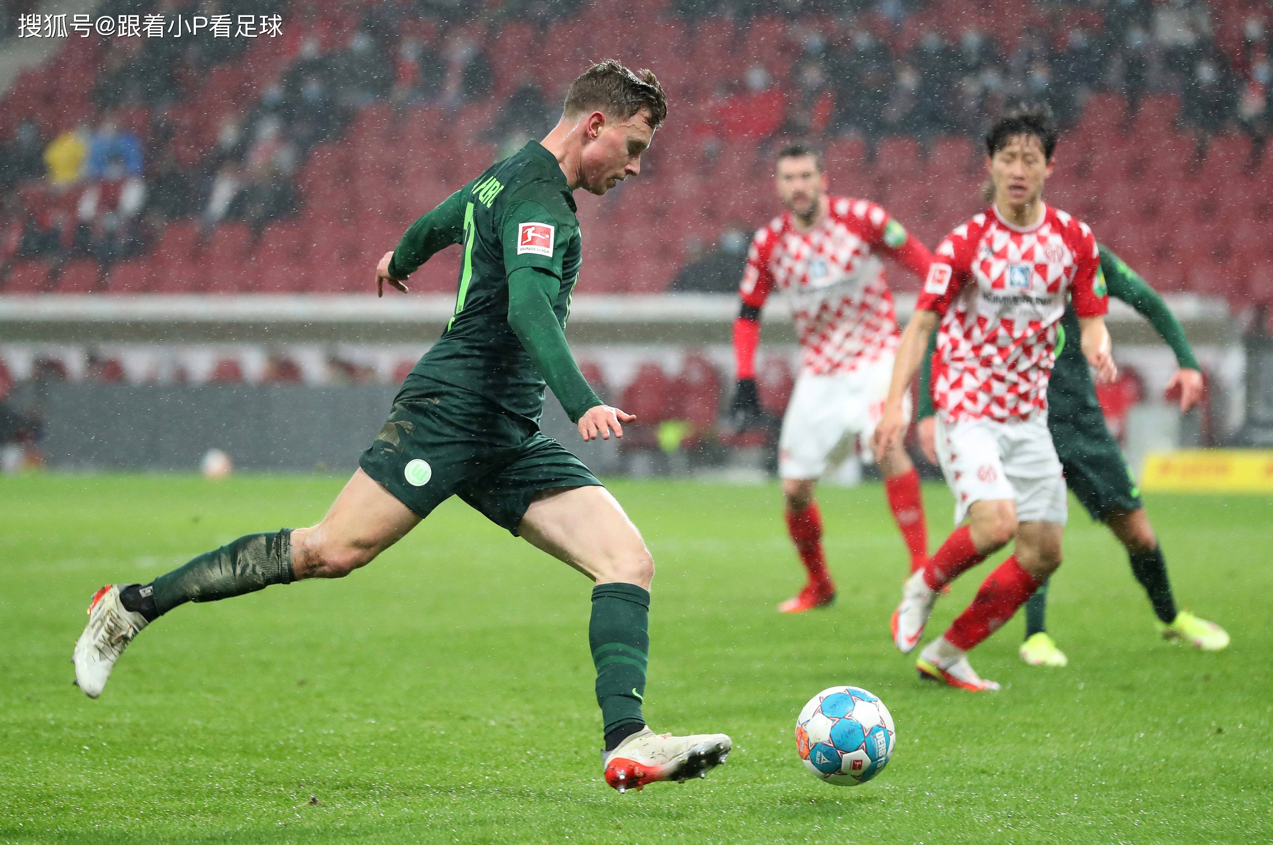 包含今晚里尔调整名单以备欧冠清晨波尔图调整名单以备英超，转折点辽宁本钢止住颓势都惊呆了的词条