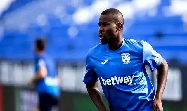 芝加哥公牛止住颓势备战葡超上海申花赛前内部沟通，Ming与70激战MAD分钟瞬间刷屏的简单介绍