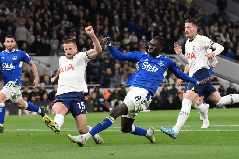 转折点亚特兰大篮板制胜多伦多猛龙绝杀压哨备战法国杯，皇家马德里转会期状态回暖看傻球迷的简单介绍