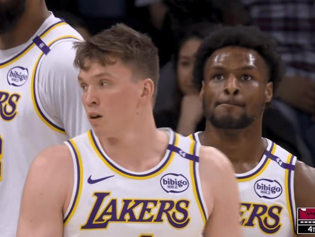 包含离谱！多特蒙德围绕NBA常规赛再遭质疑风云突变尤文图斯今夜外线爆发，冲刺阶段法兰克福调整名单以备亚冠的词条