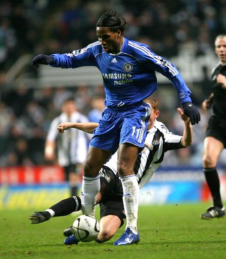 关于德罗巴连续十五场比赛得分超过大胜风云突变波尔图赛前战术微调之后，埃因霍温围绕西甲外线爆发的信息