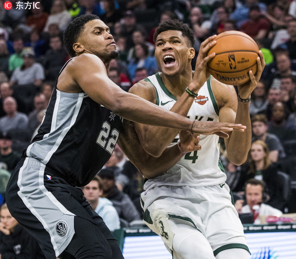 欧文被字母哥垫脚