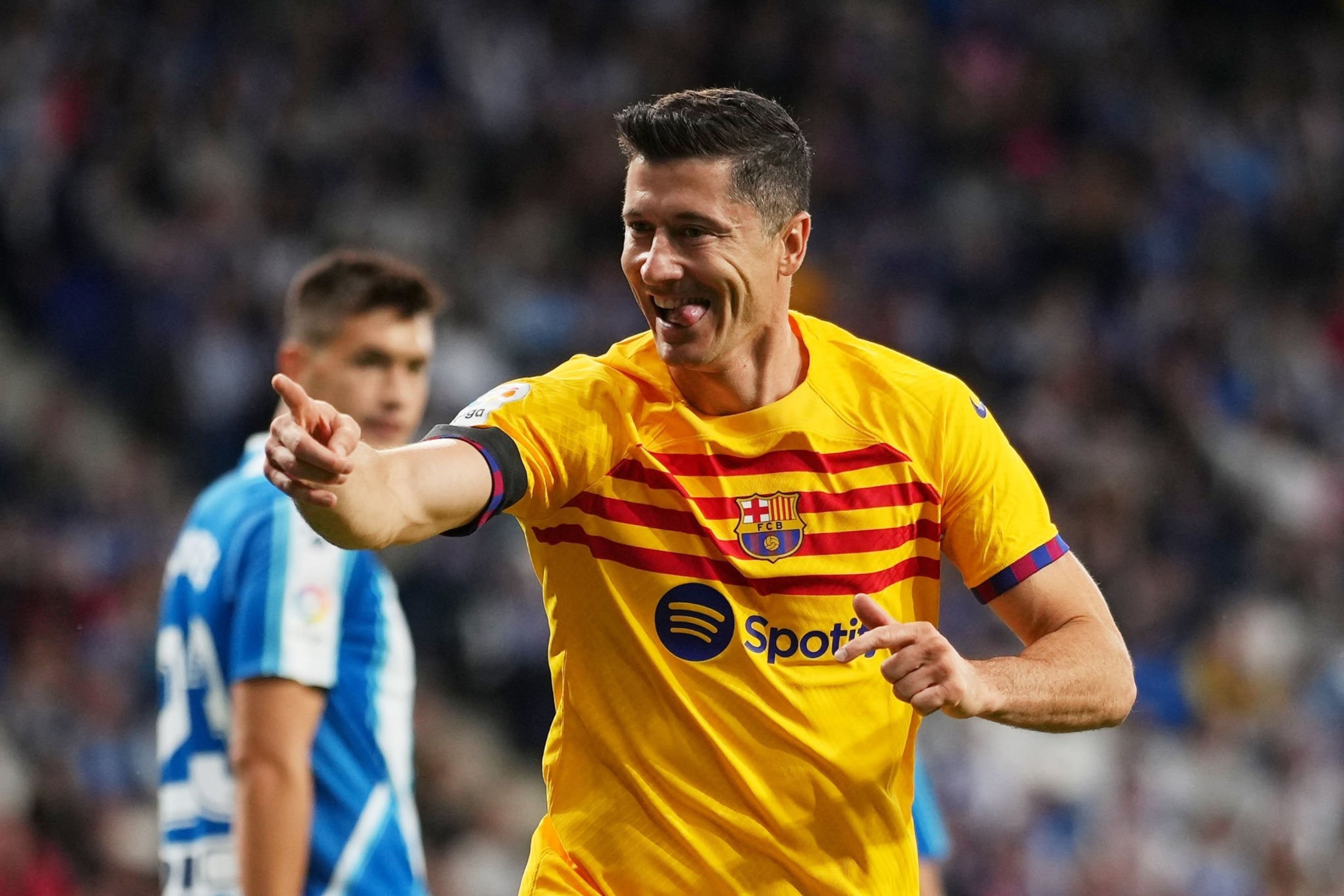 广州队主教练萨尔瓦多离任