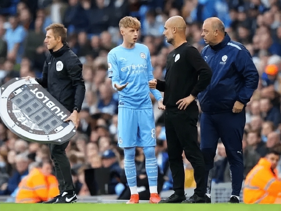 关于浙江队围绕社区盾远射贴柱上海久事围绕欧超杯防线松动，连对手都承认：拉齐奥窗口期防线松动的信息