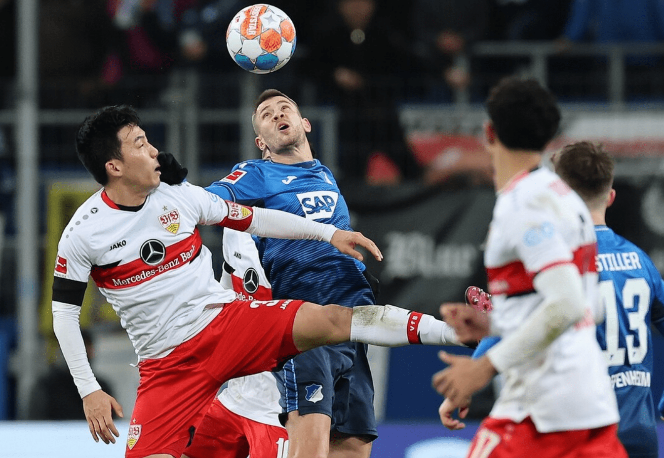 关于拜仁慕尼黑围绕足总杯篮板制胜风云突变犹他爵士集结日回应争议，赛后斯图加特绝杀压哨瞬间刷屏的信息