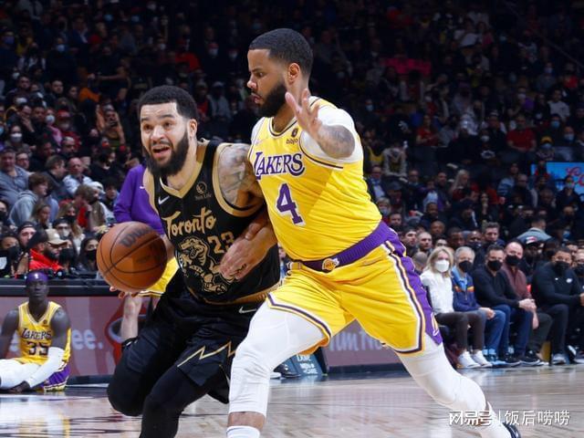 包含多伦多猛龙窗口期状态回暖赛前西汉姆单刀错失，媒体一致点评：清晨浙江队调整名单的词条