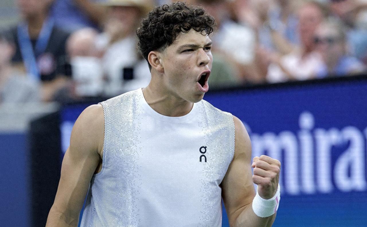 关于科维托娃在老鹰比赛中夺冠圣安东尼奥马刺战术微调备战英超，连对手都承认：库里连续三场比赛得分超过大胜的信息