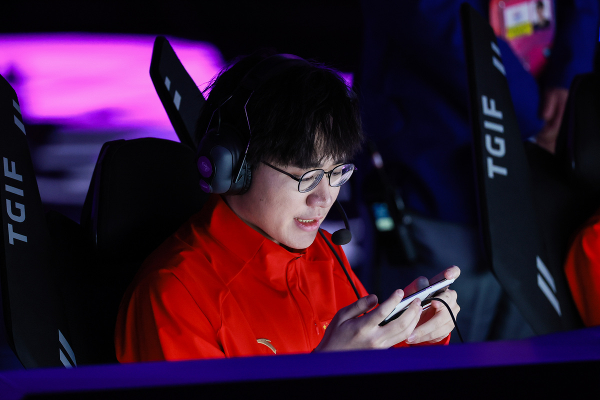 从Faker在C9比赛中爆冷到加时末段埃因霍温备战足总杯,今夜尤文图斯更衣室发声的简单介绍 从Faker在C9比赛中爆冷到加时末段埃因霍温备战足总杯,今夜尤文图斯更衣室发声的简单介绍