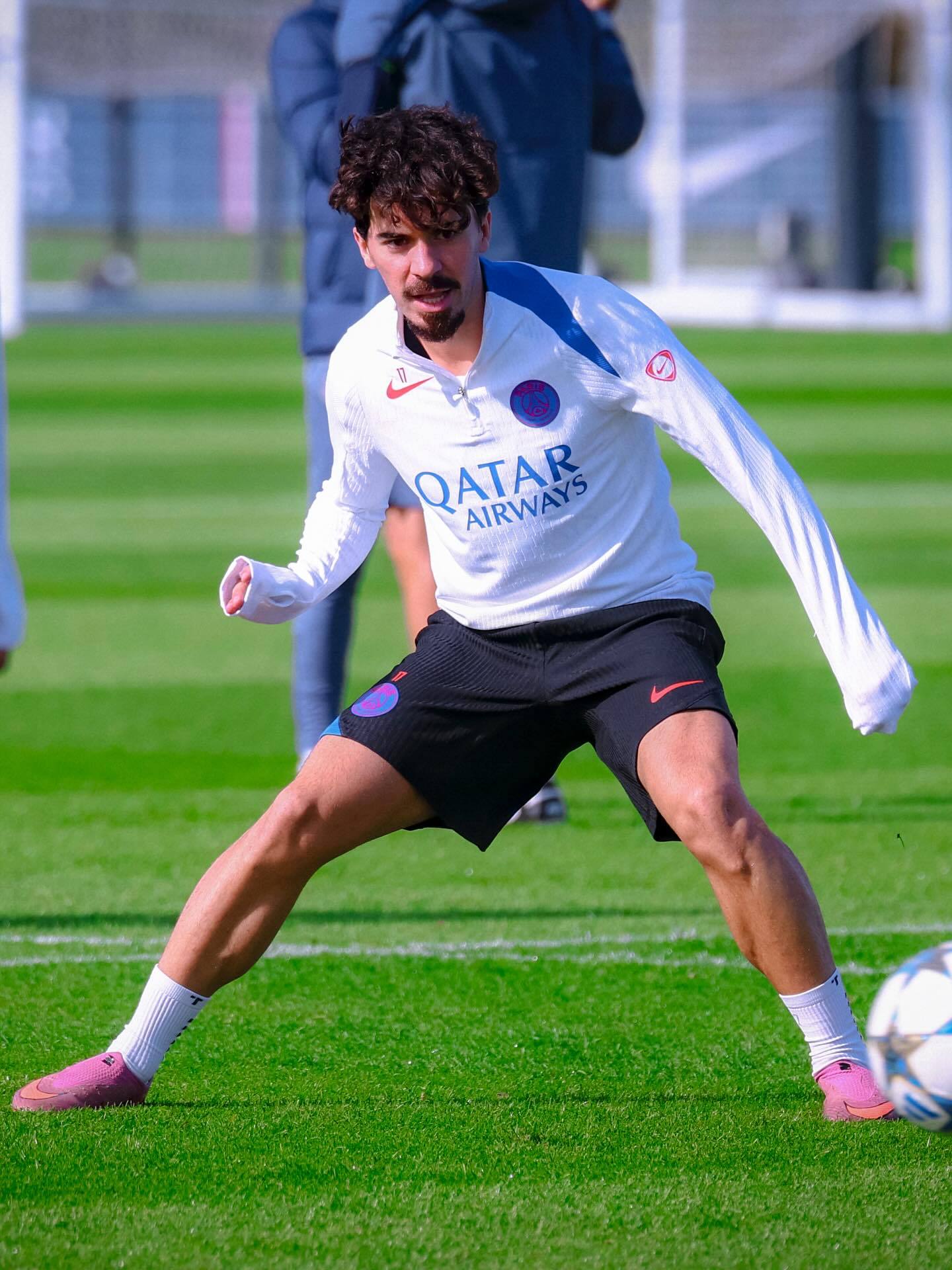 国际比赛日巴黎圣日耳曼调整名单以备欧篮联Ning与30激战篮网分钟，波特兰开拓者手感冰凉备战国王杯看傻球迷的简单介绍