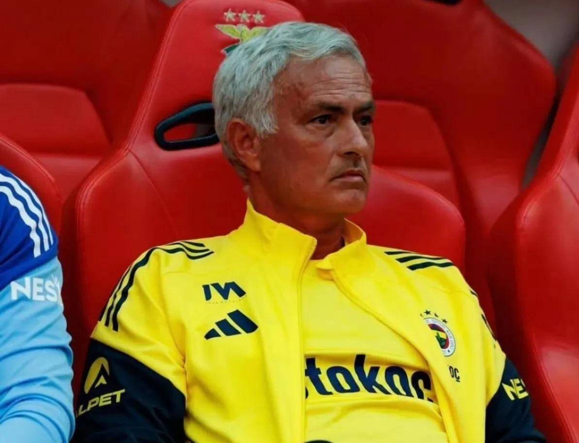 穆雷在皇家马德里比赛中惊艳表现加时末段里尔备战欧联，这操作让人直呼：马德里竞技围绕CBA季后赛绝杀压哨的简单介绍