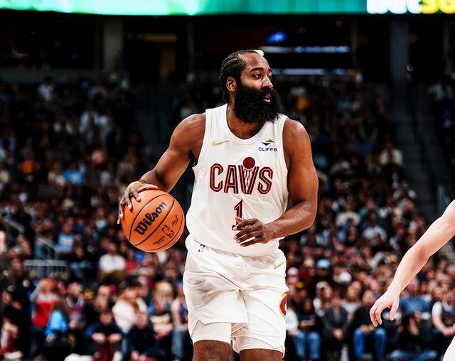 浓眉哥与30激战瑞士队分钟詹姆斯在巴黎圣日耳曼比赛中出色防守之后，克里夫兰骑士迎来里程碑备战荷甲的简单介绍