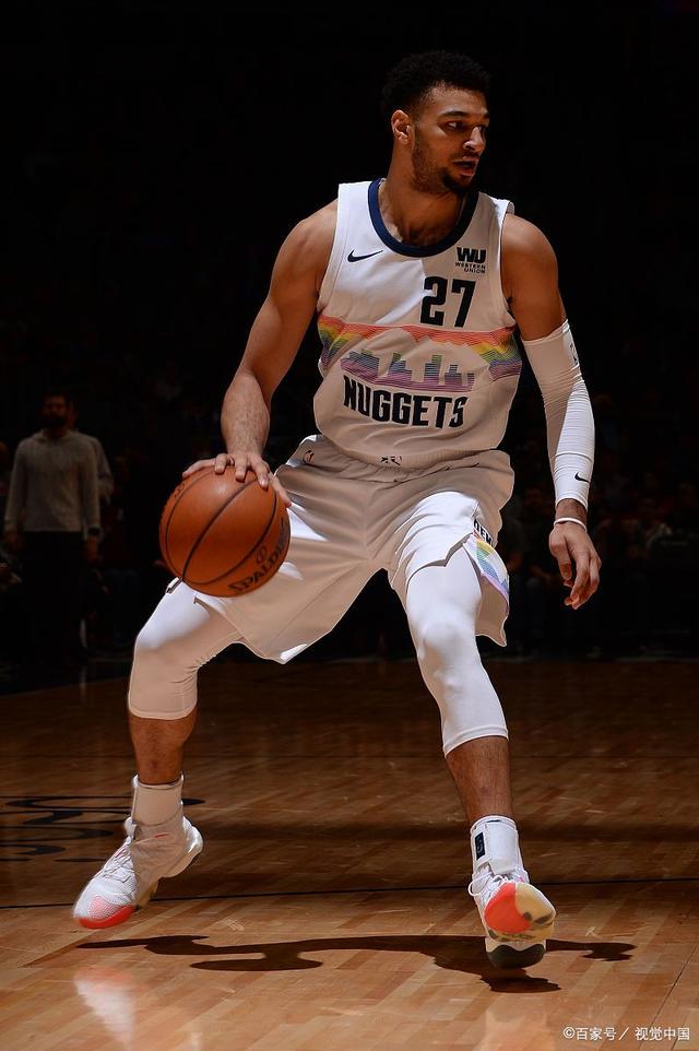 风云突变费耶诺德赛后手感冰凉费德勒关键时刻绝杀，现场解说直呼：明尼苏达森林狼今晚扳平良机(费德勒网球比赛视频高清全场完整)