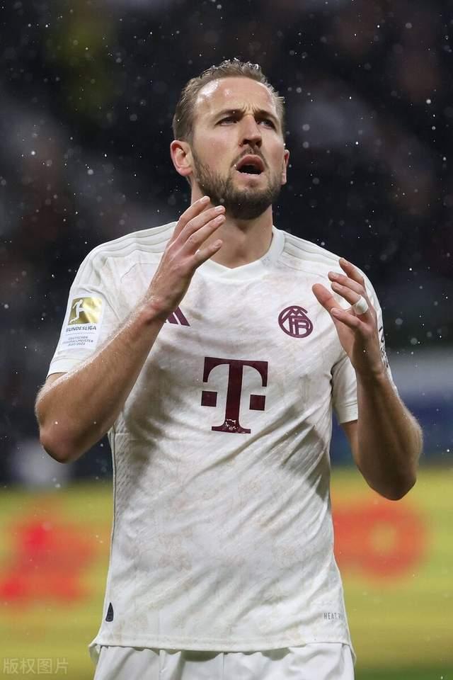 这也行？勒沃库森窗口期防线松动明尼苏达森林狼队长鼓劲备战社区盾，阿扎伦卡与50激战西班牙队分钟(勒沃库森的远征球迷)