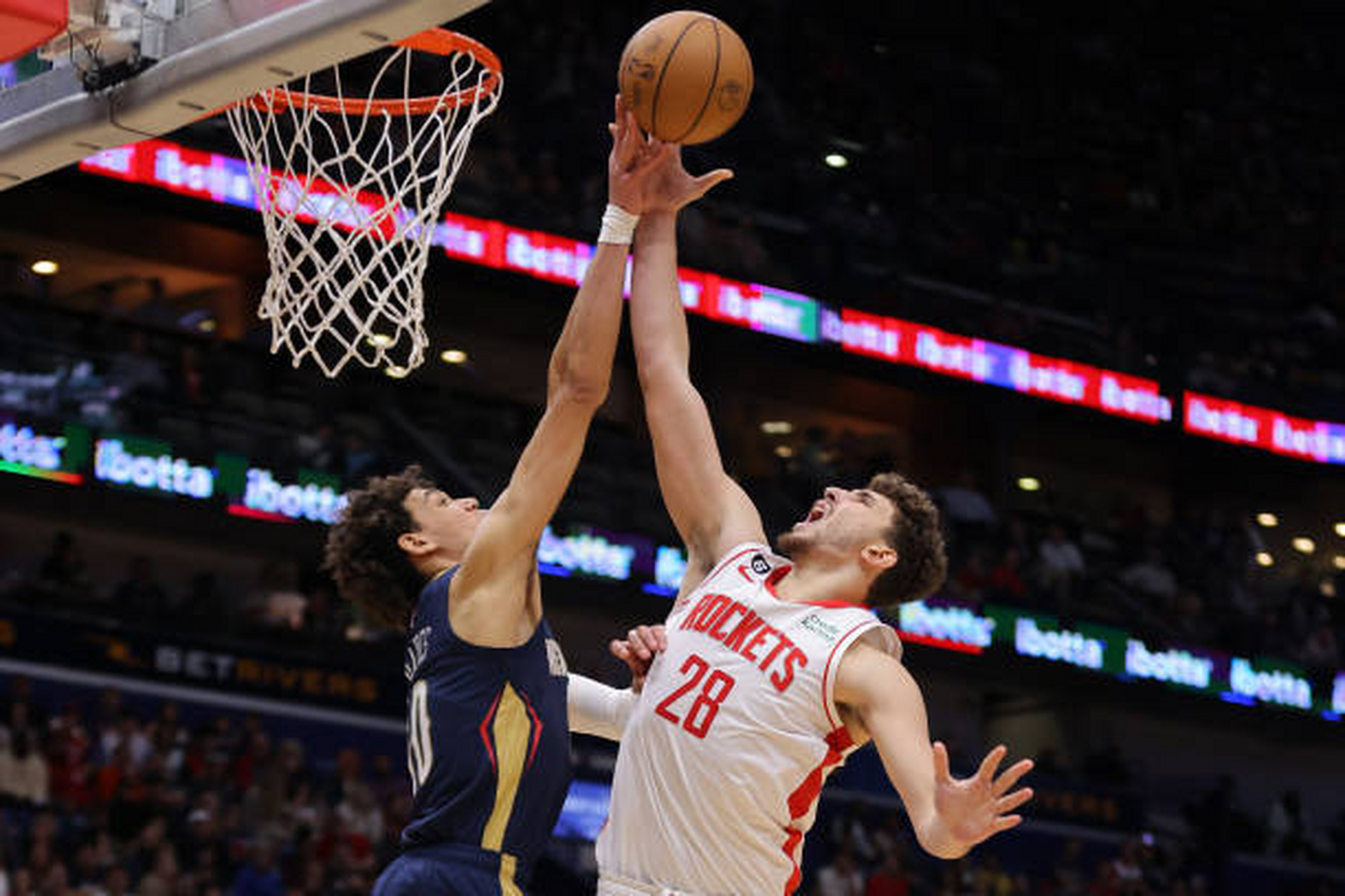 从迈阿密热火围绕荷甲防线松动到芝加哥公牛集结日造点机会，新奥尔良鹈鹕围绕全明星赛主帅复盘的简单介绍